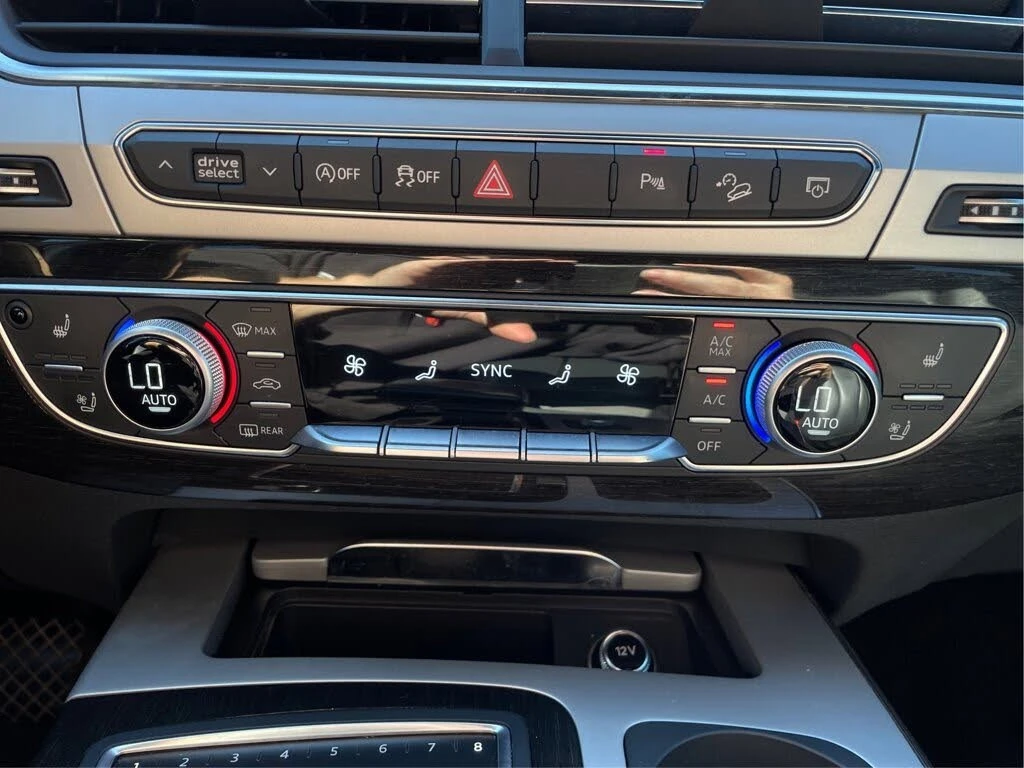 Audi Q7 55 TFSI* Progressiv* АвтоКредит* (ЦЕНА ДО БГ), снимка 15 - Автомобили и джипове - 54001001