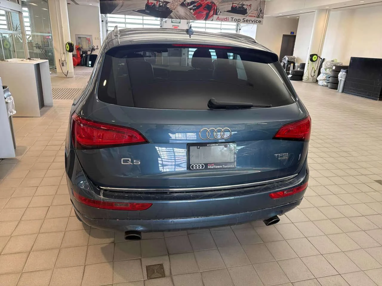 Audi Q5 * 2.0T Progressiv * ПОДГРЕВ * ОТ ПРЕДСТАВИТЕЛСТВО, снимка 3 - Автомобили и джипове - 54252332