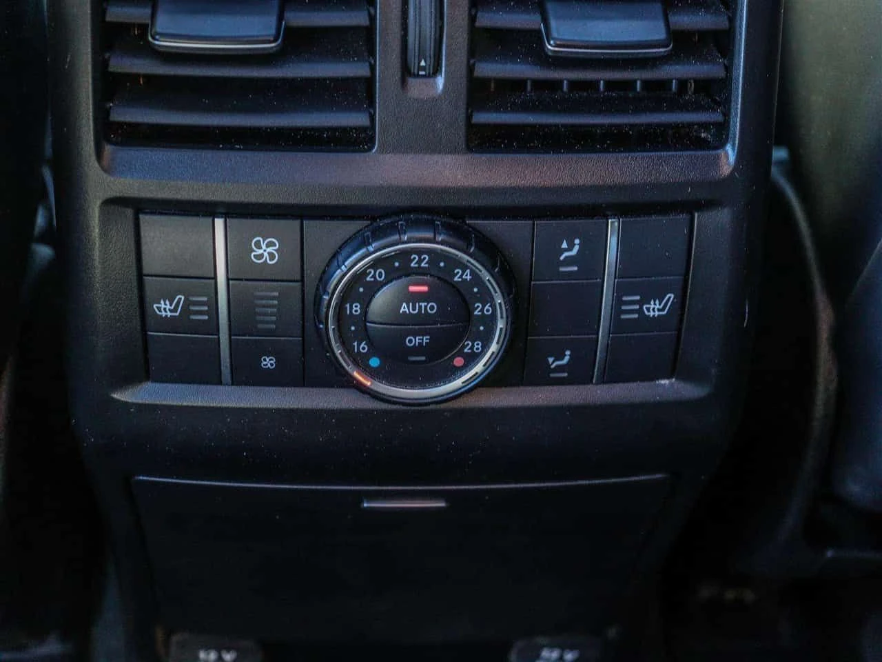 Mercedes-Benz GLS 63 AMG * 4MATIC * CARFAX * ���� �� �� | Mobile.bg � ����������� 13