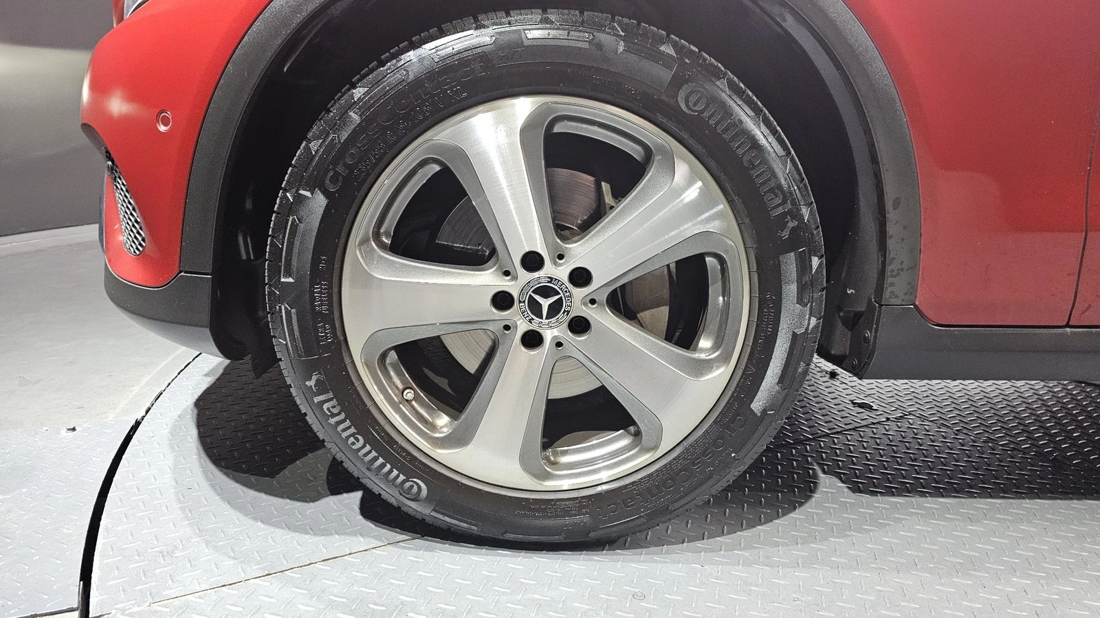 Mercedes-Benz GLC 300 360* KEYLESS* ЕЛ. БАГАЖНИК* КРАЙНА ЦЕНА, снимка 5 - Автомобили и джипове - 55302343