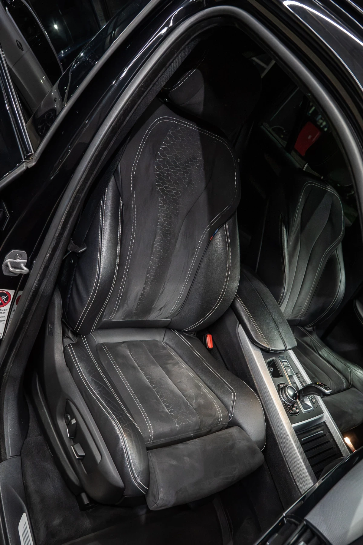 BMW X5 3.0d /M-PERFORMANCE/ LED/ SHADOW LINE/ STAR-STOP/, снимка 13 - Автомобили и джипове - 55684874