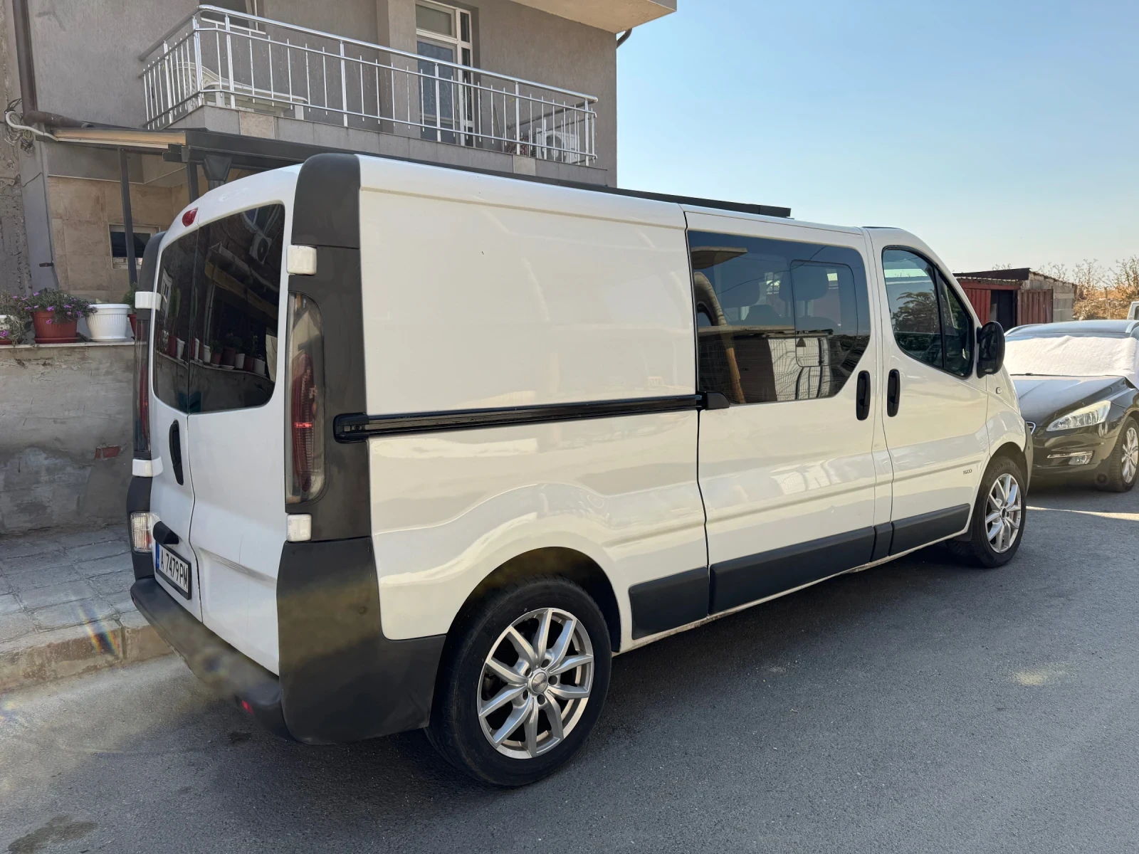 Opel Vivaro 1.9 - изображение 4