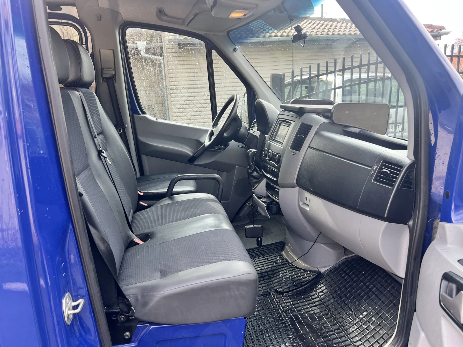 Mercedes-Benz Sprinter 213 combi - изображение 3