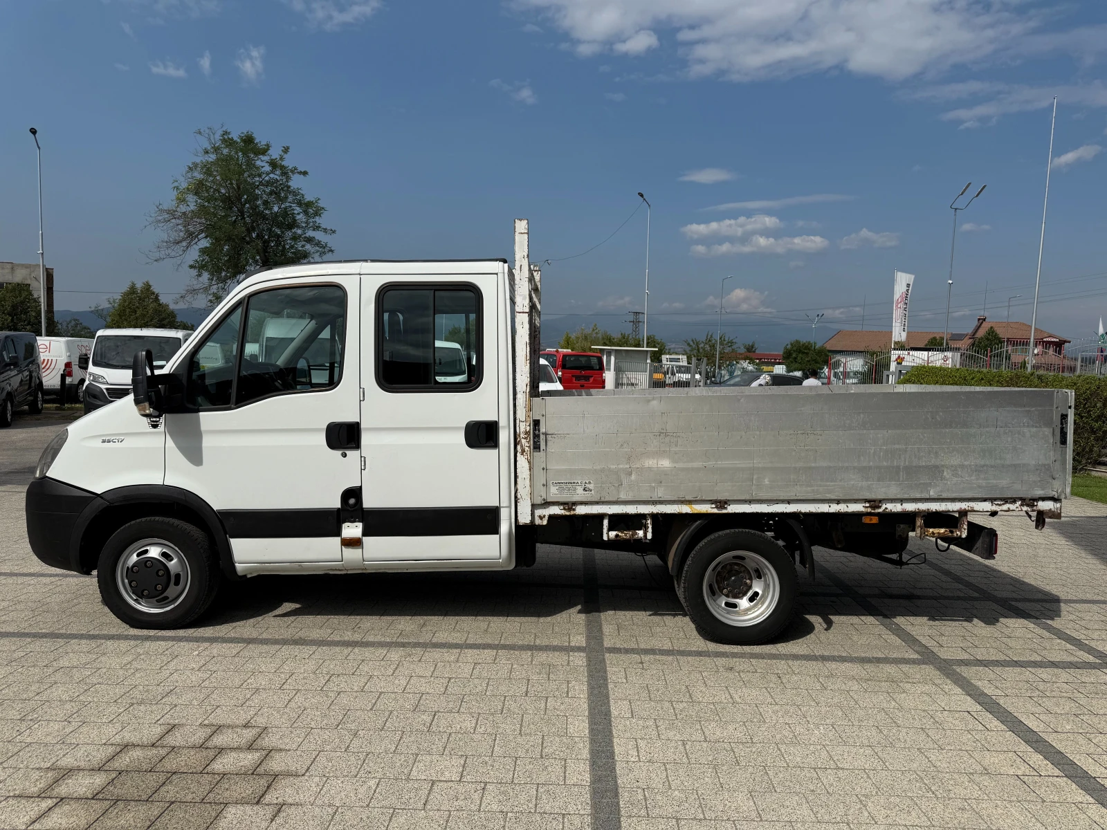 Iveco Daily 35C17 3.0HPI до 3.5т. 3.10м. 7-местен Клима , снимка 4 - Бусове и автобуси - 55373734