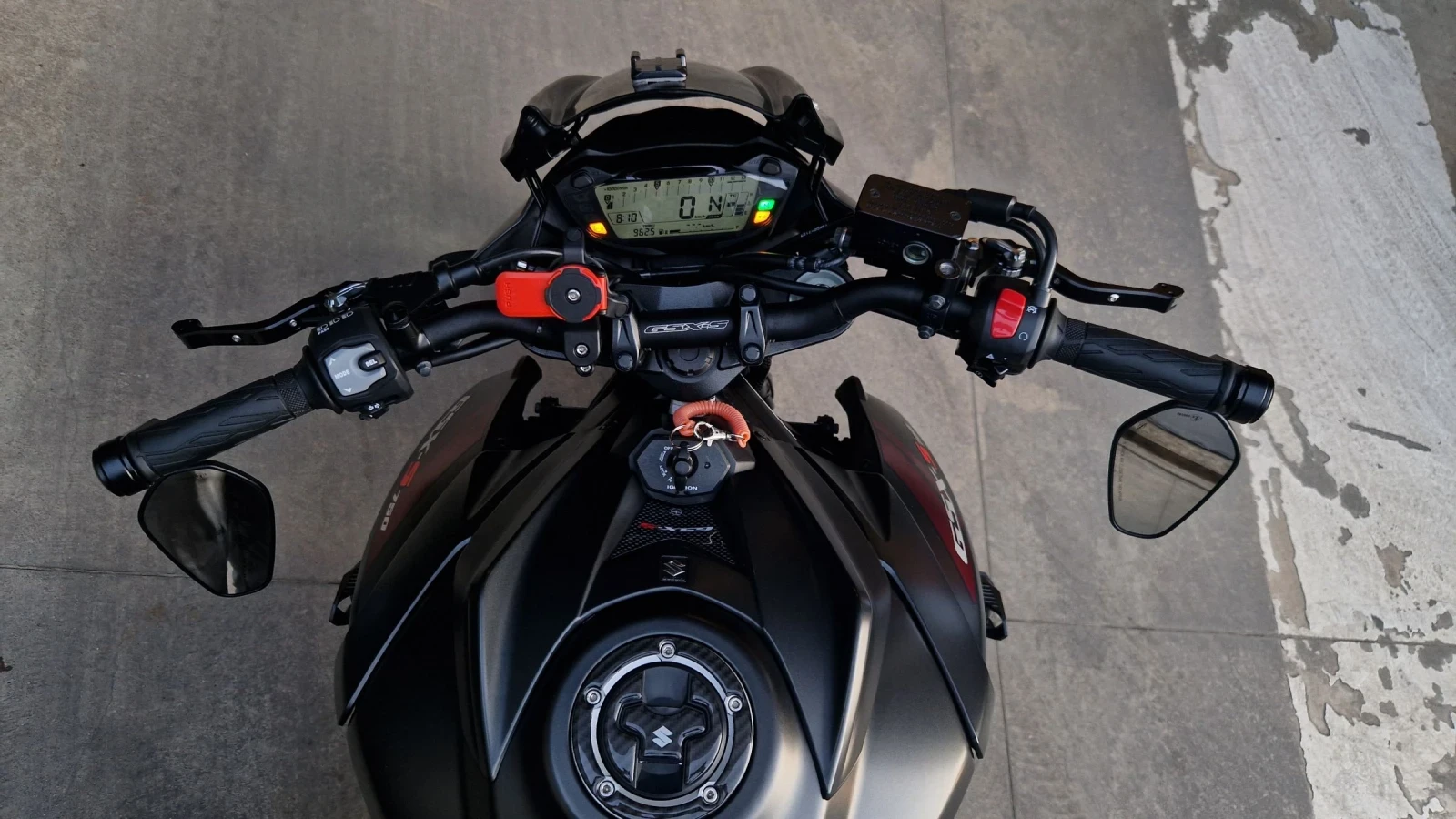 Suzuki Gsx GSX-S 750 - изображение 8