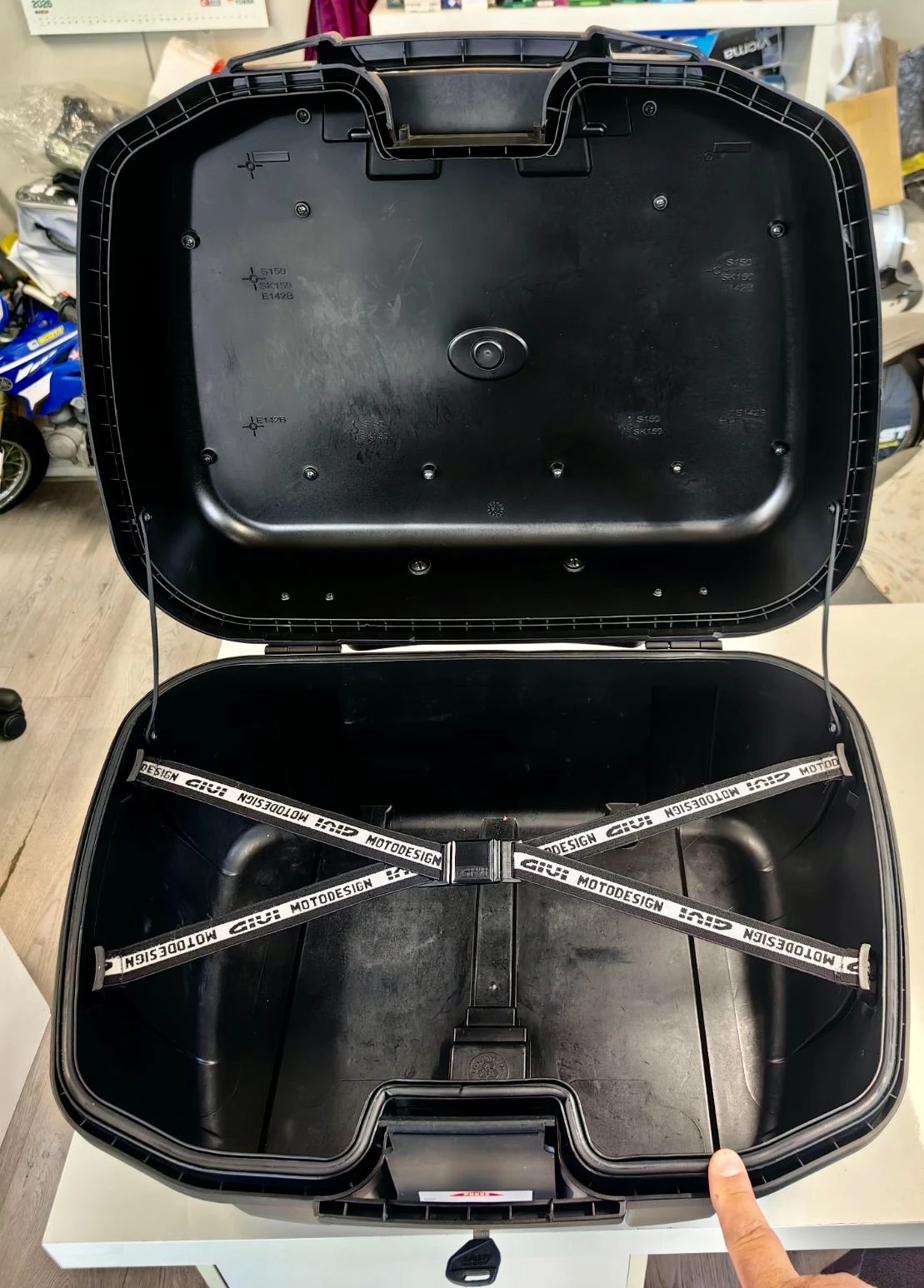 Benelli 500 TRK централен куфар , снимка 6 - Мотоциклети и мототехника - 53894701