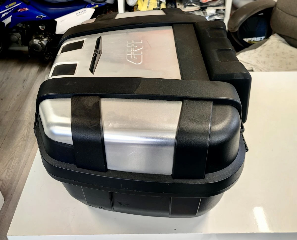 Benelli 500 TRK централен куфар , снимка 4 - Мотоциклети и мототехника - 53894701