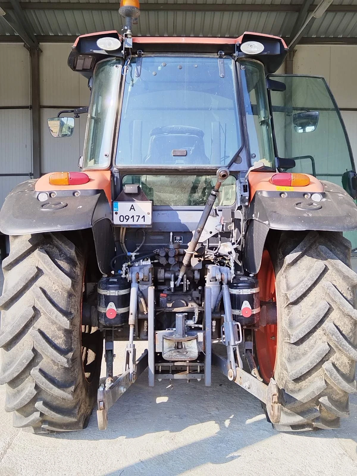 Трактор Kubota М9960 - изображение 5