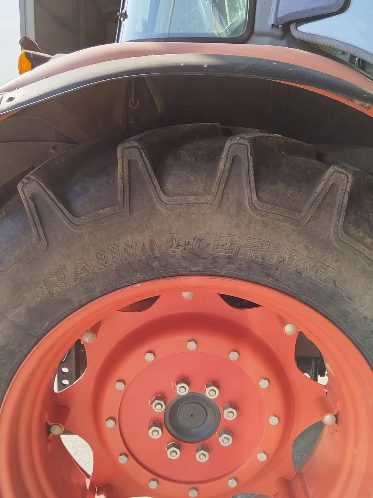 Трактор Kubota М9960 - изображение 6