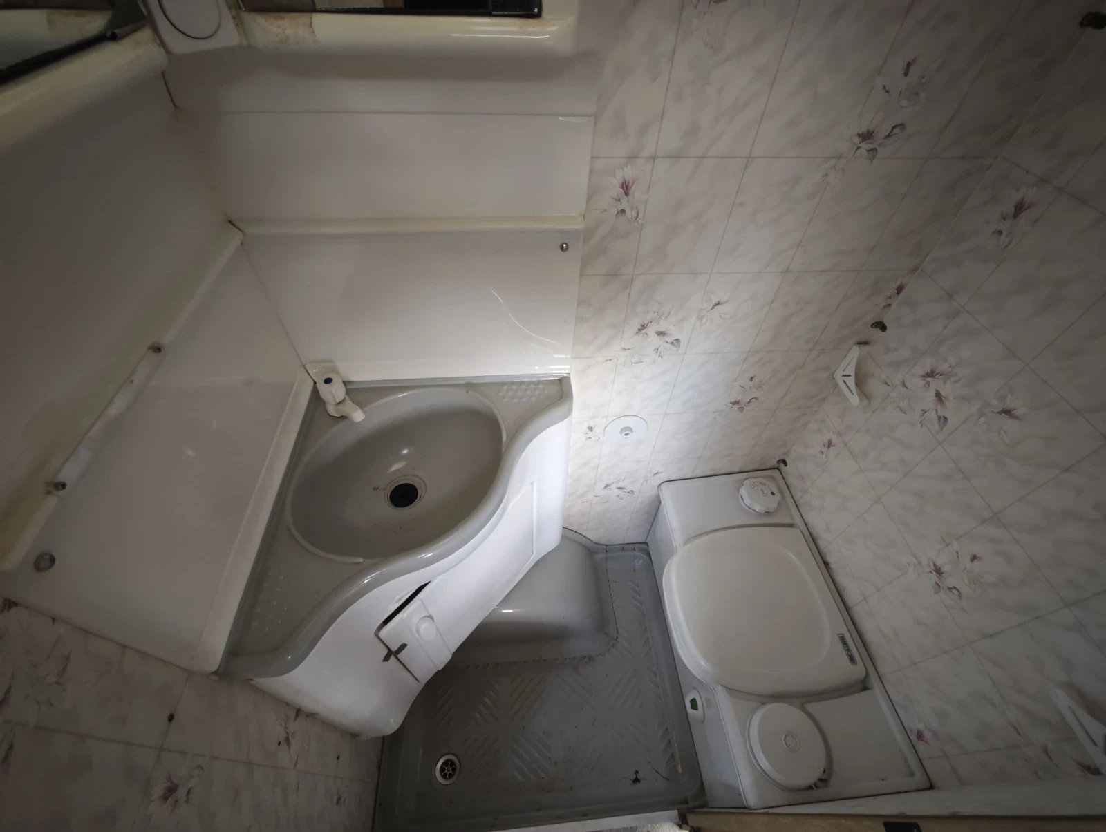�������� HYMER / ERIBA Hylender  | Mobile.bg � ����������� 12