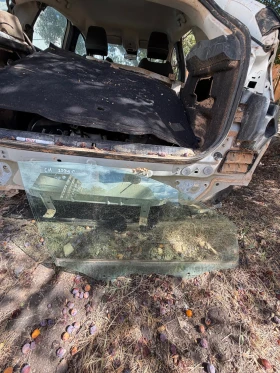 Citroen C4 2024г предно дясно стъкло, снимка 1
