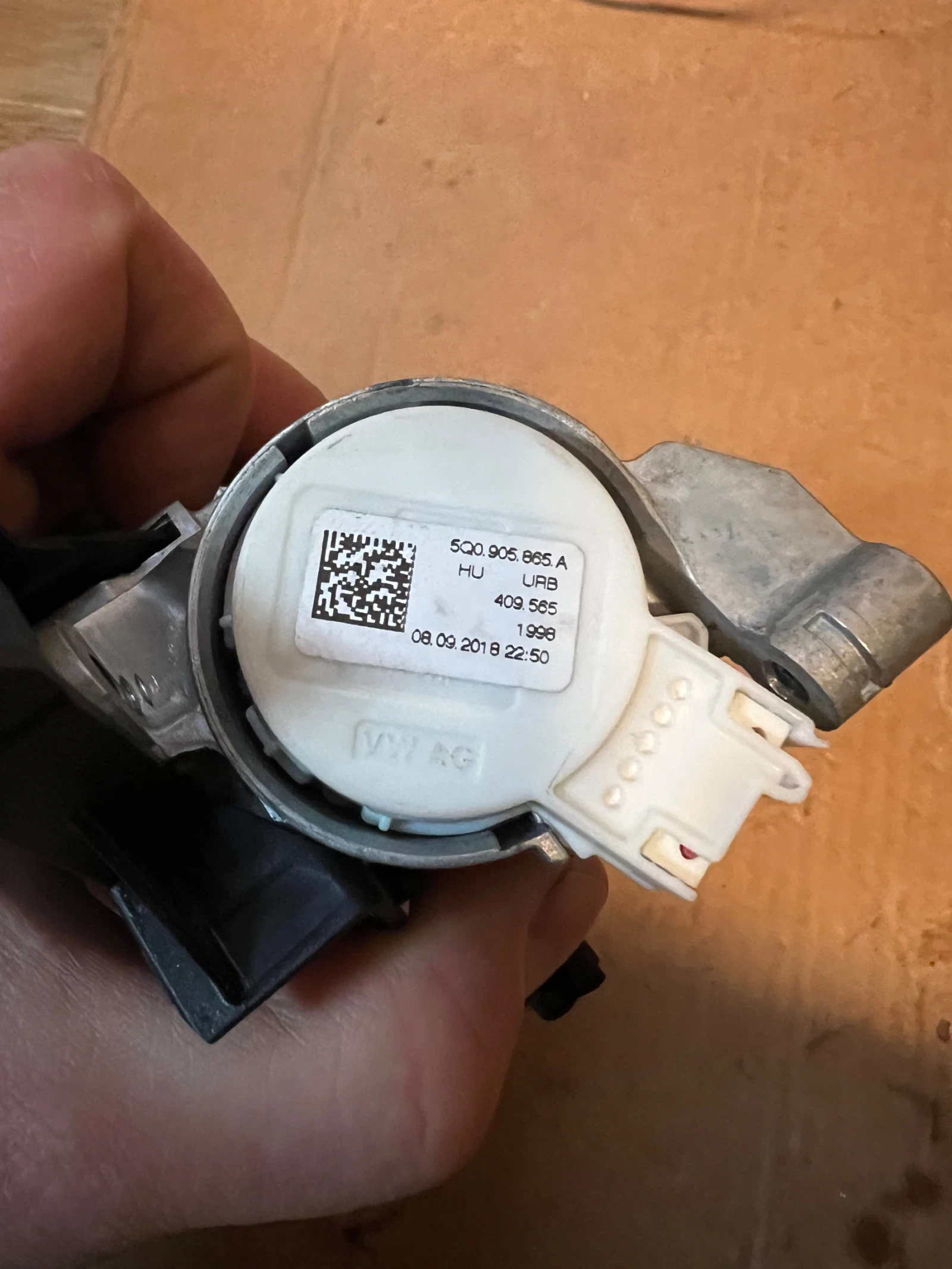 5Q0905865A   ,     - 1K0905851 1K0953527D 5Q0.905.865.A  | Mobile.bg   3