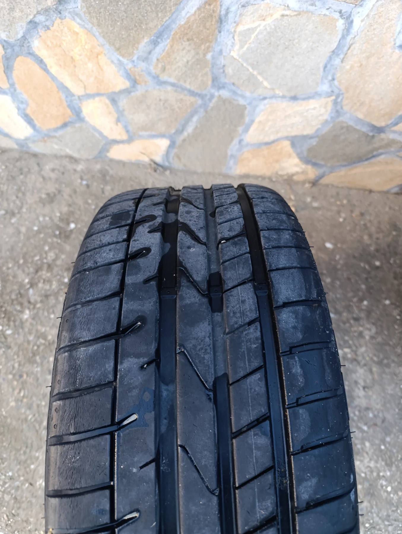    255/40R18 | Mobile.bg   6