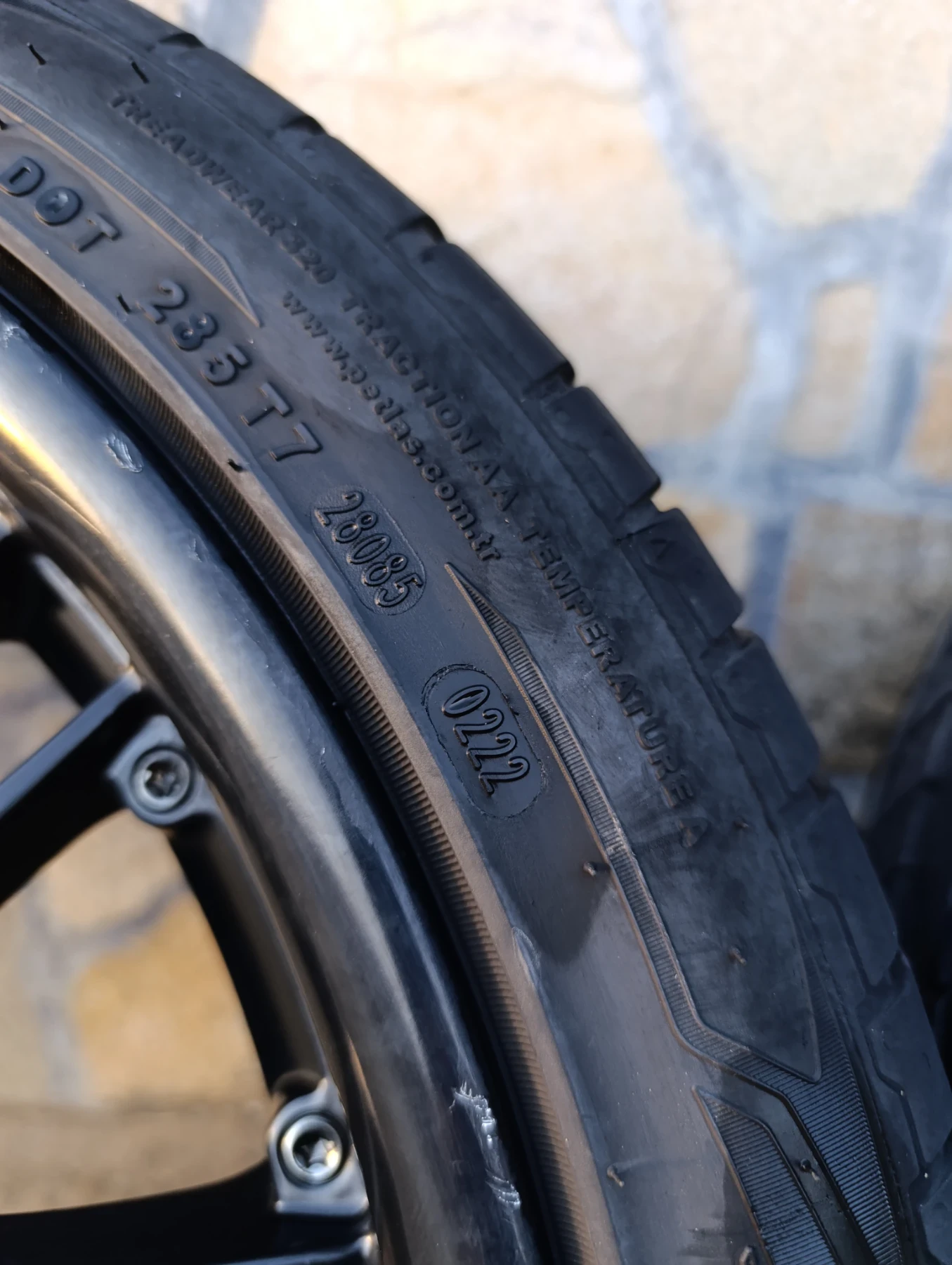    255/40R18 | Mobile.bg   5