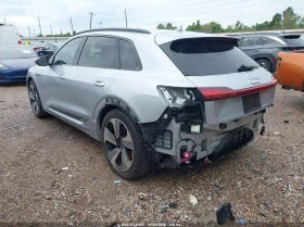 Audi E-Tron Premium Quattro, снимка 3