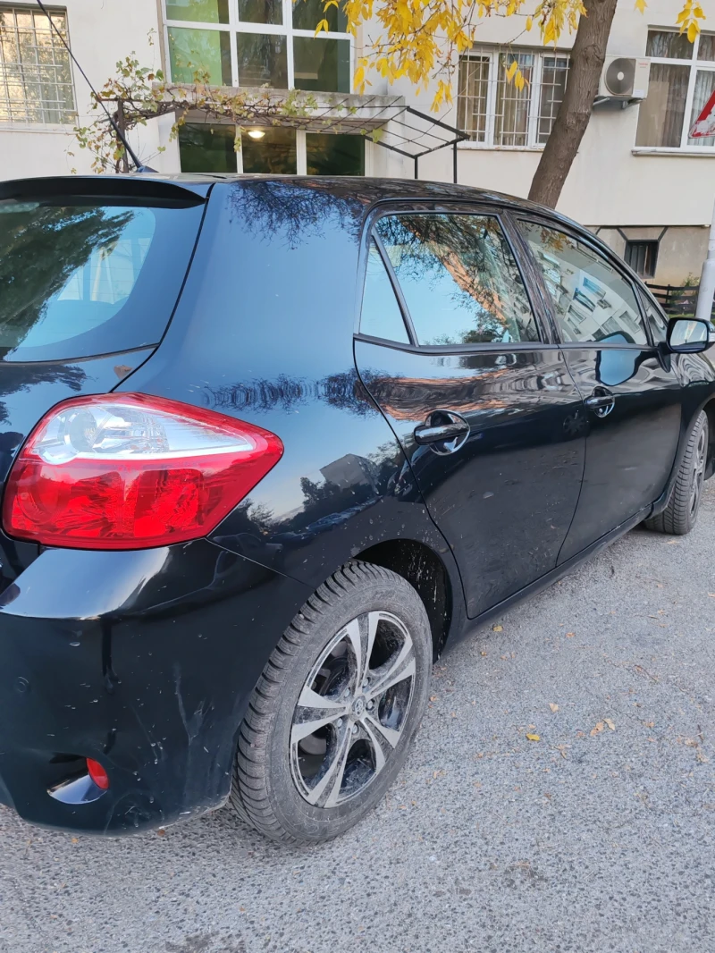 Toyota Auris, снимка 10 - Автомобили и джипове - 47971923