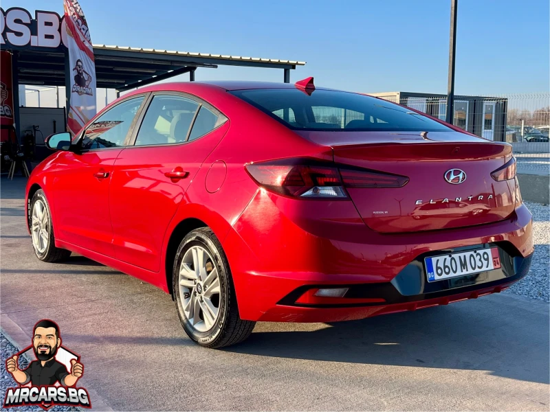 Hyundai Elantra 2.0 (147 Hp) / Автоматик, снимка 3 - Автомобили и джипове - 48390829