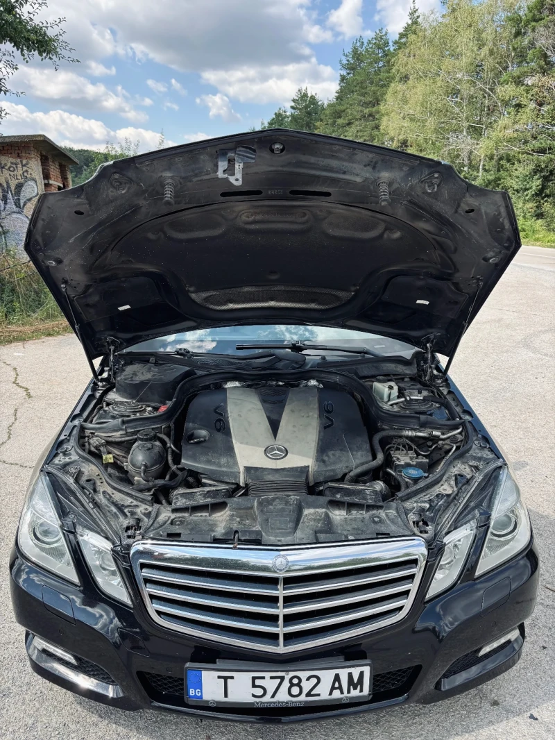 Mercedes-Benz E 350, снимка 13 - Автомобили и джипове - 51241535