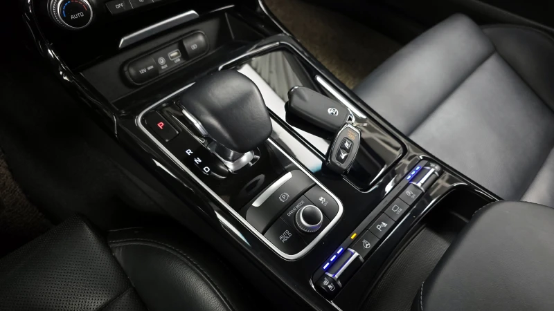 Kia Stinger 3.3T AWD autogeorge.com, снимка 9 - Автомобили и джипове - 52134083