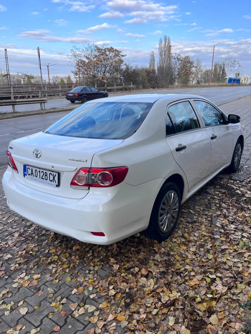 Toyota Corolla 1.6 vvti, снимка 8 - Автомобили и джипове - 52352006
