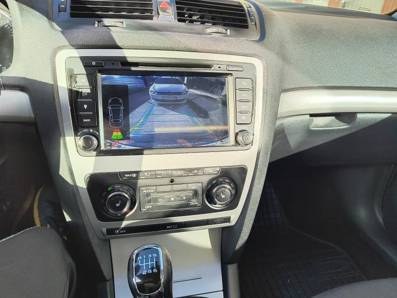 Skoda Octavia, снимка 6 - Автомобили и джипове - 52432159