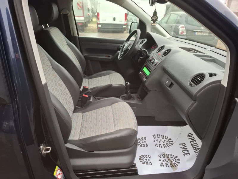 VW Caddy 1.6TDI , снимка 9 - Автомобили и джипове - 52771227
