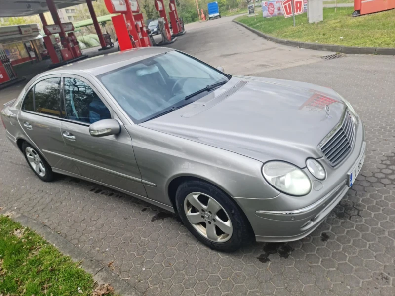 Mercedes-Benz E 320