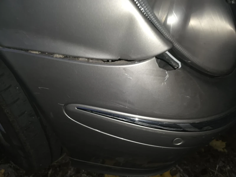 Mercedes-Benz E 320, снимка 12 - Автомобили и джипове - 53101904