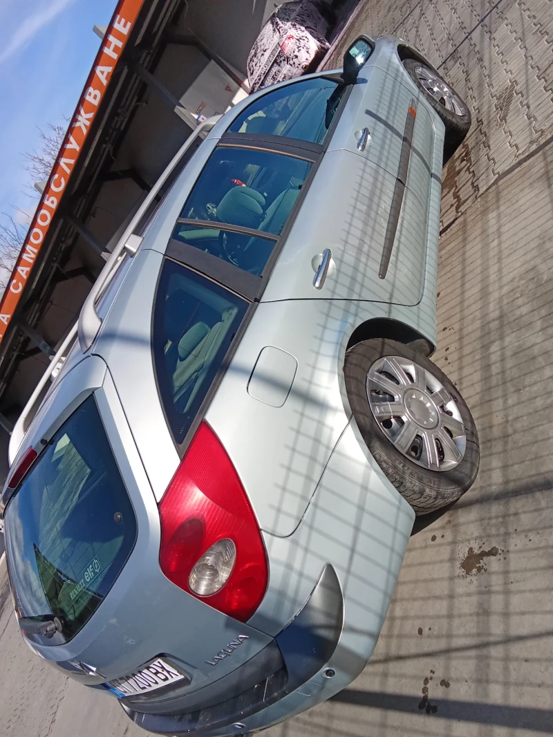Renault Laguna 1.9, снимка 4 - Автомобили и джипове - 53110192