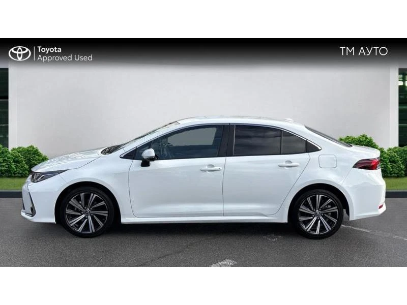 Toyota Corolla SDN 1.8HSD EXECUTIVE PLUS, снимка 3 - Автомобили и джипове - 54333194