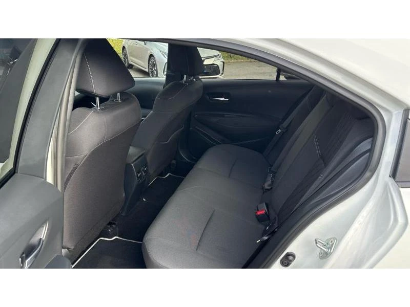 Toyota Corolla SDN 1.8HSD EXECUTIVE PLUS, снимка 11 - Автомобили и джипове - 54333194