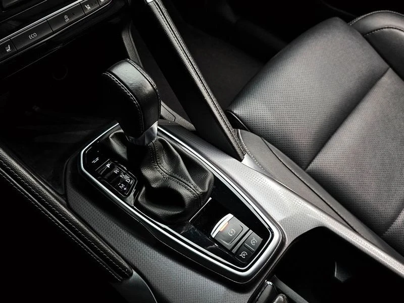 Renault Samsung QM6 2.0 Automatic, снимка 9 - Автомобили и джипове - 55728988
