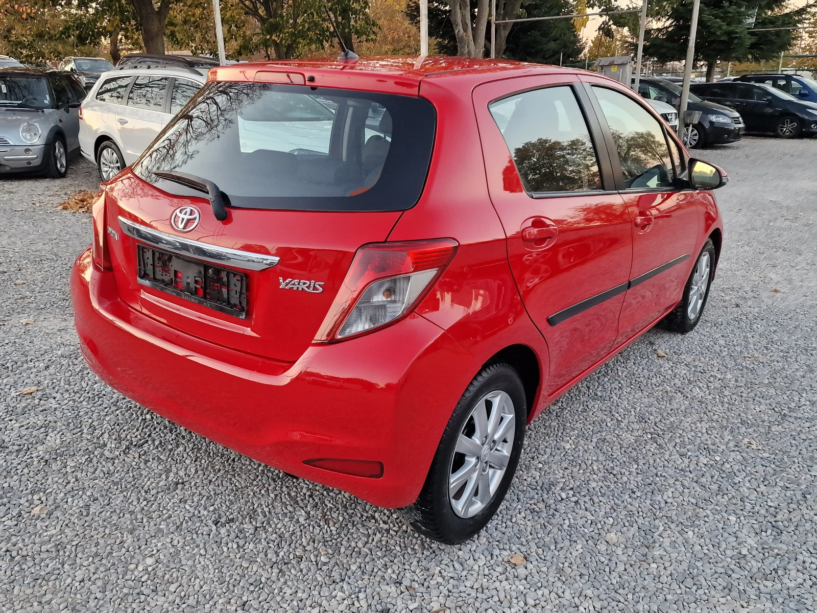 Toyota Yaris 1.3VVTI-99k.s-EURO5-6sk - изображение 4