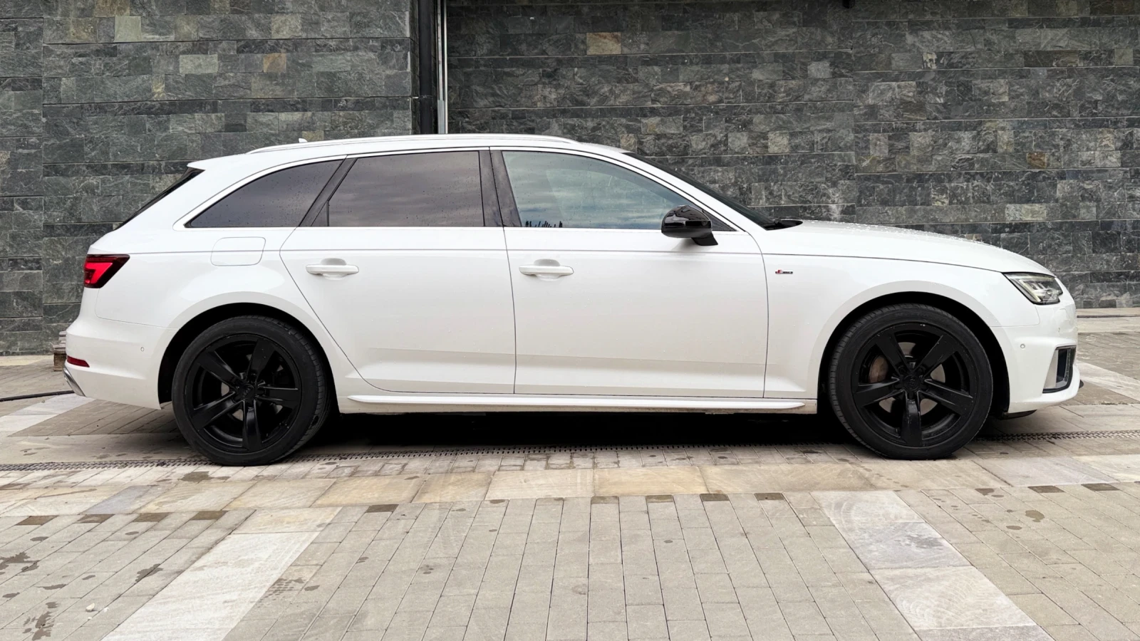 Audi A4 2.0TDI, S-line, Face - изображение 4