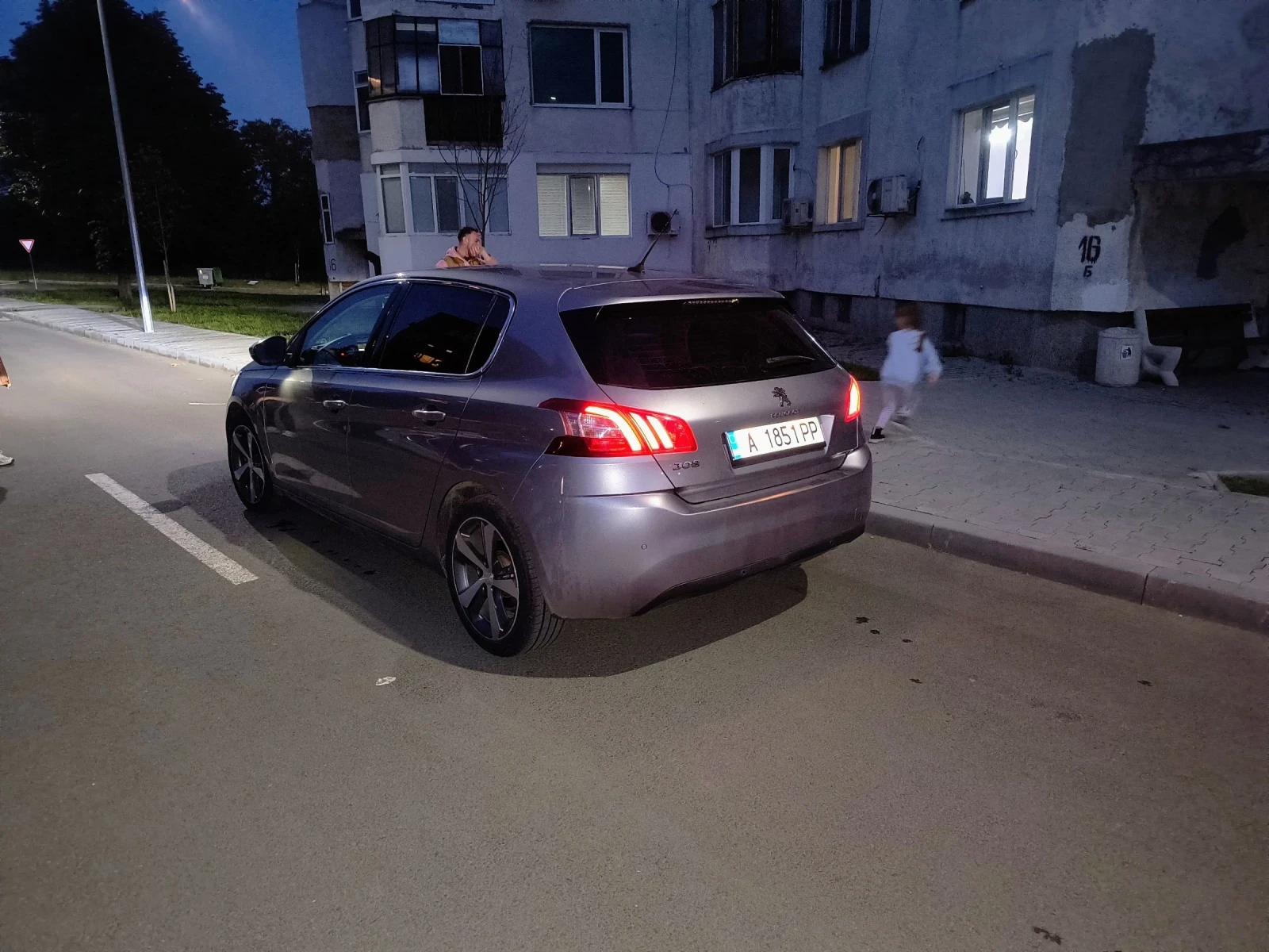 Peugeot 308  - изображение 10