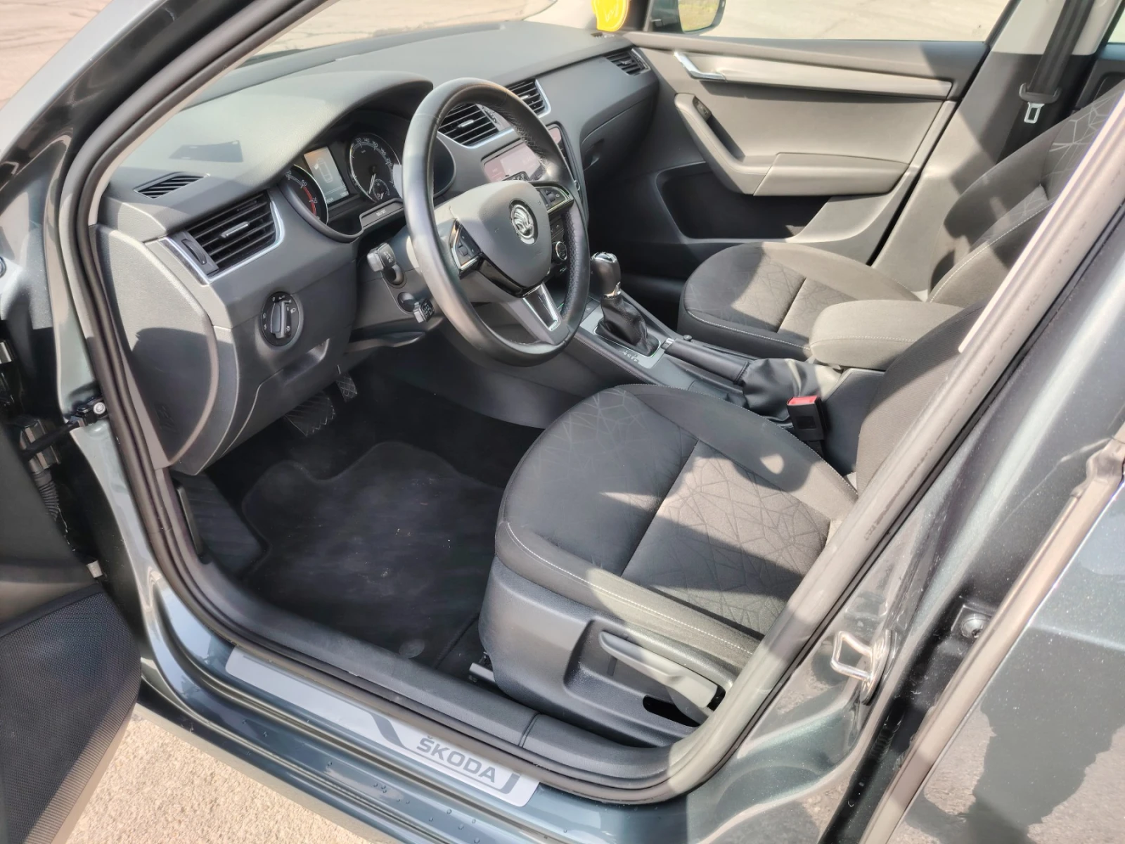 Skoda Octavia 2.0 TSI 4x4 - изображение 7