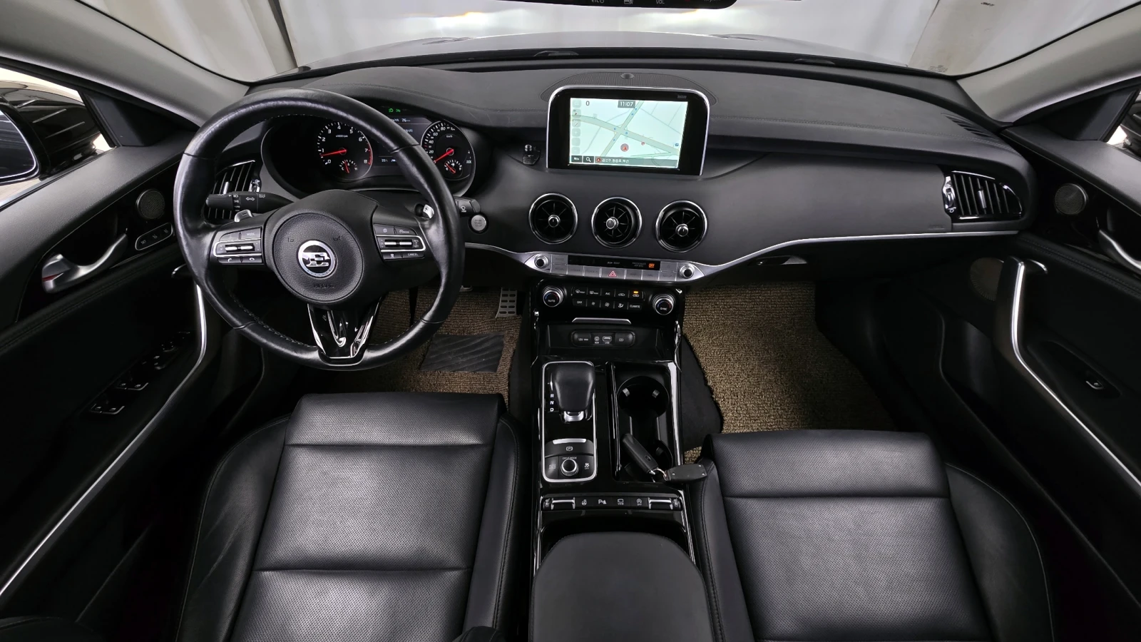 Kia Stinger 3.3T AWD  - изображение 7