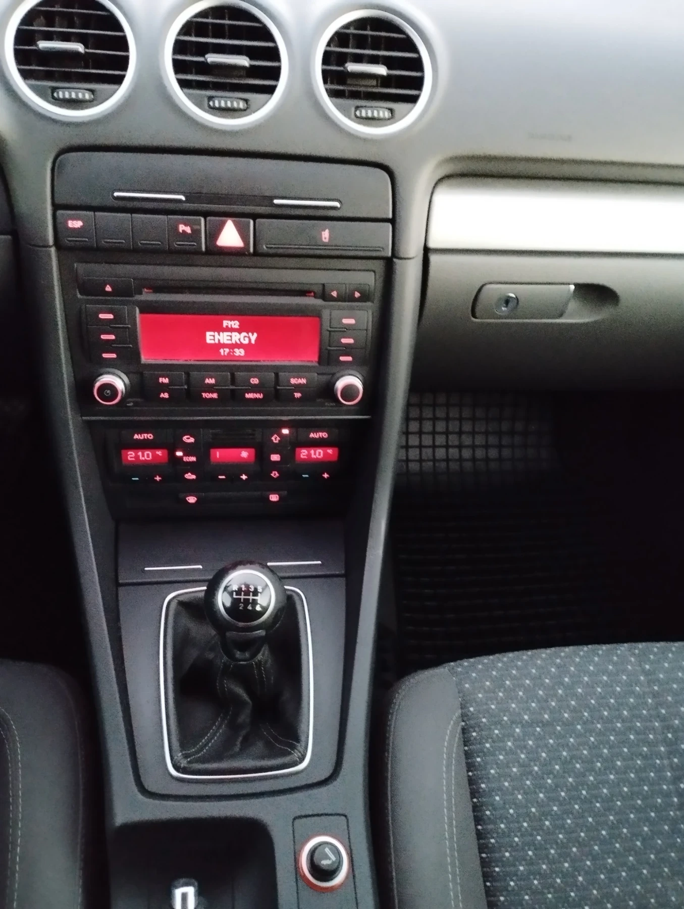 Seat Exeo 2.0 CDI 143 ps - изображение 9