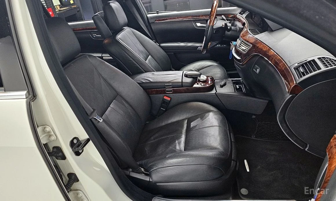 Mercedes-Benz S 550  - изображение 10