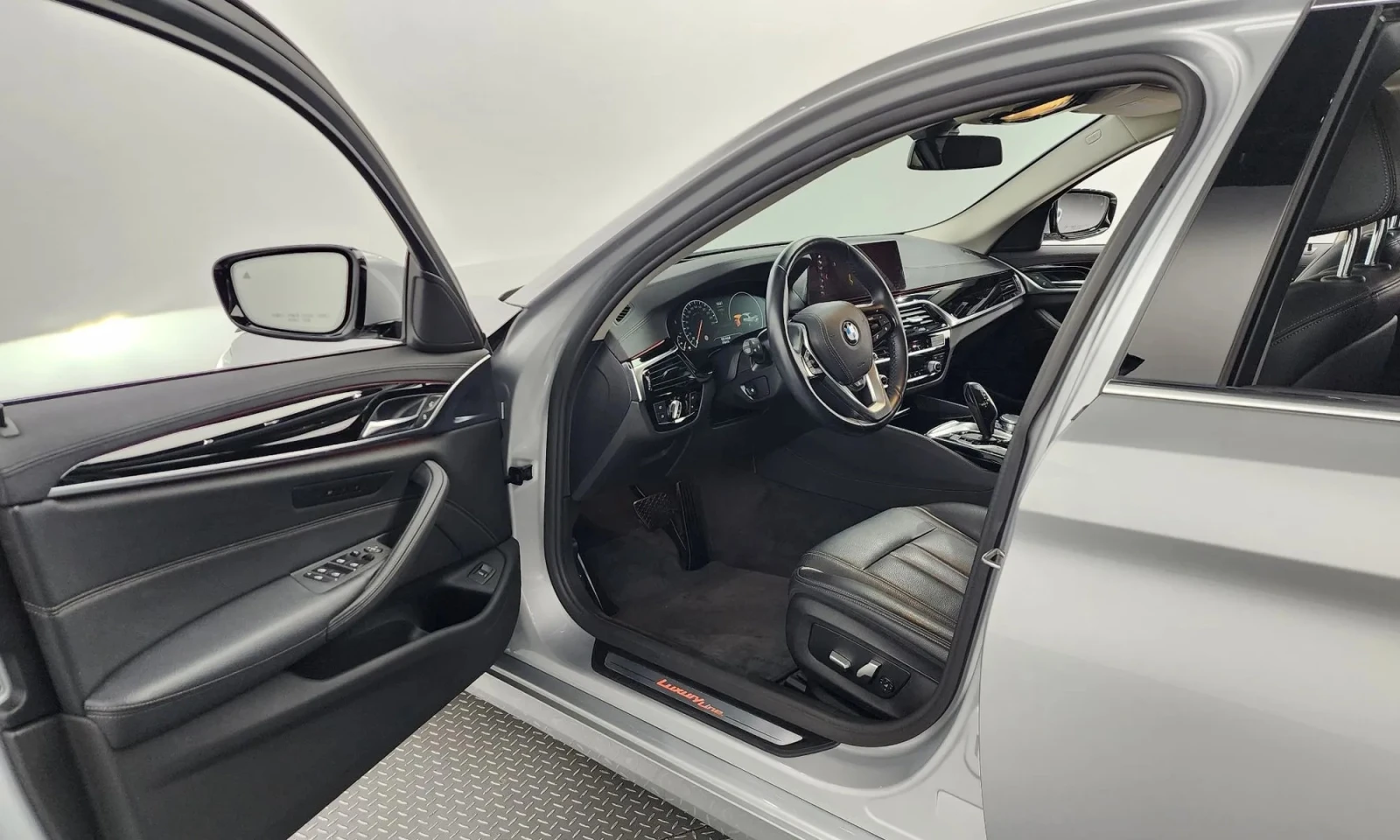 BMW 520 5 Series (G30) 520I Luxury - изображение 10