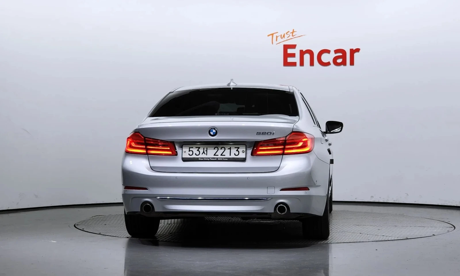 BMW 520 5 Series (G30) 520I Luxury - изображение 4