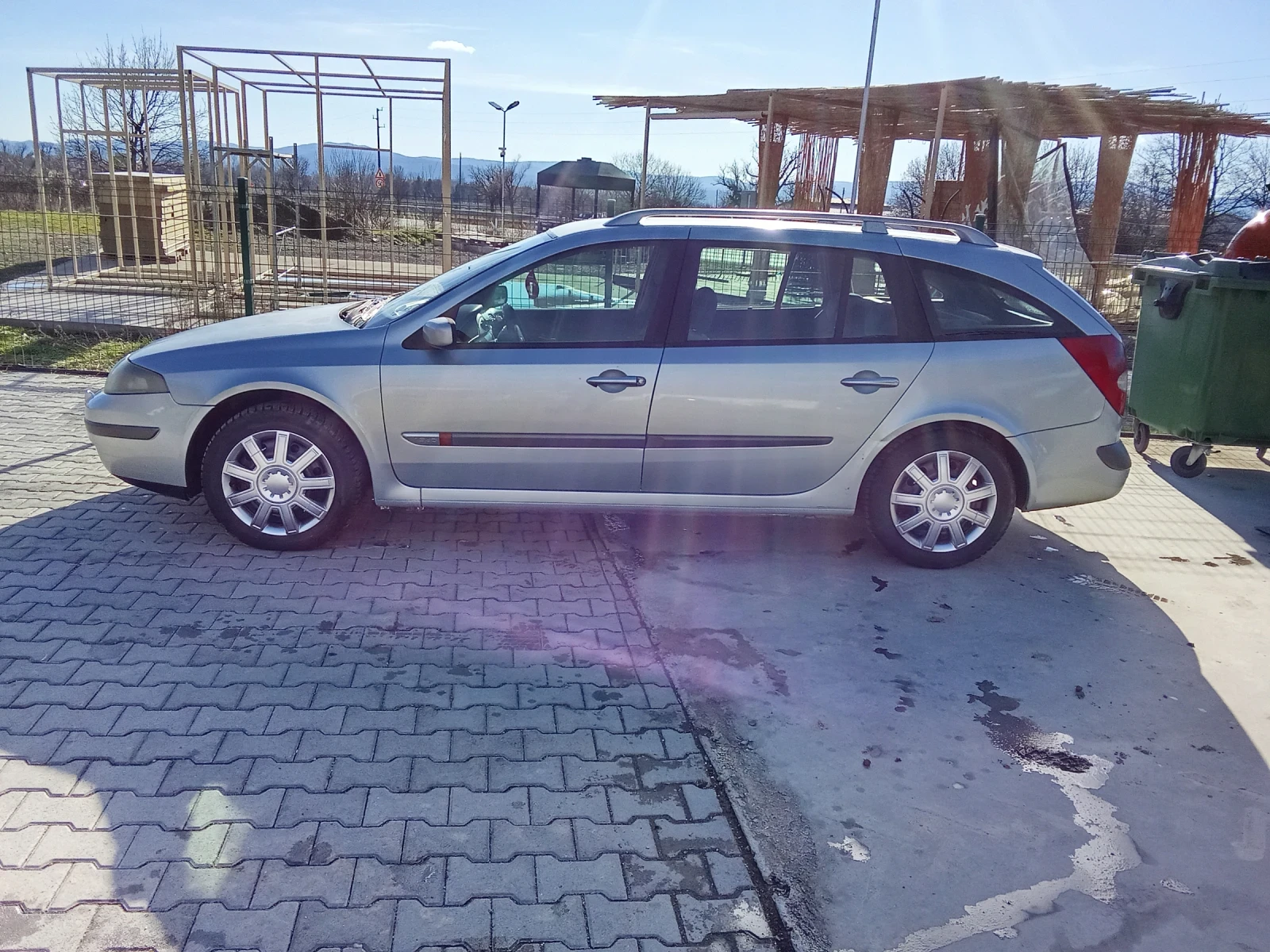 Renault Laguna 1.9 - изображение 2