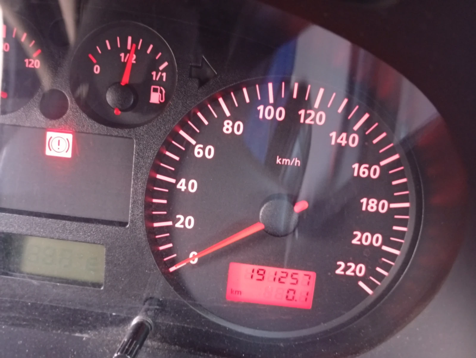 Seat Ibiza, снимка 6 - Автомобили и джипове - 53880366