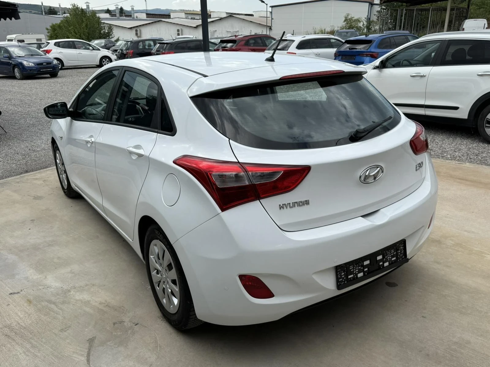 Hyundai I30, снимка 2 - Автомобили и джипове - 53885314