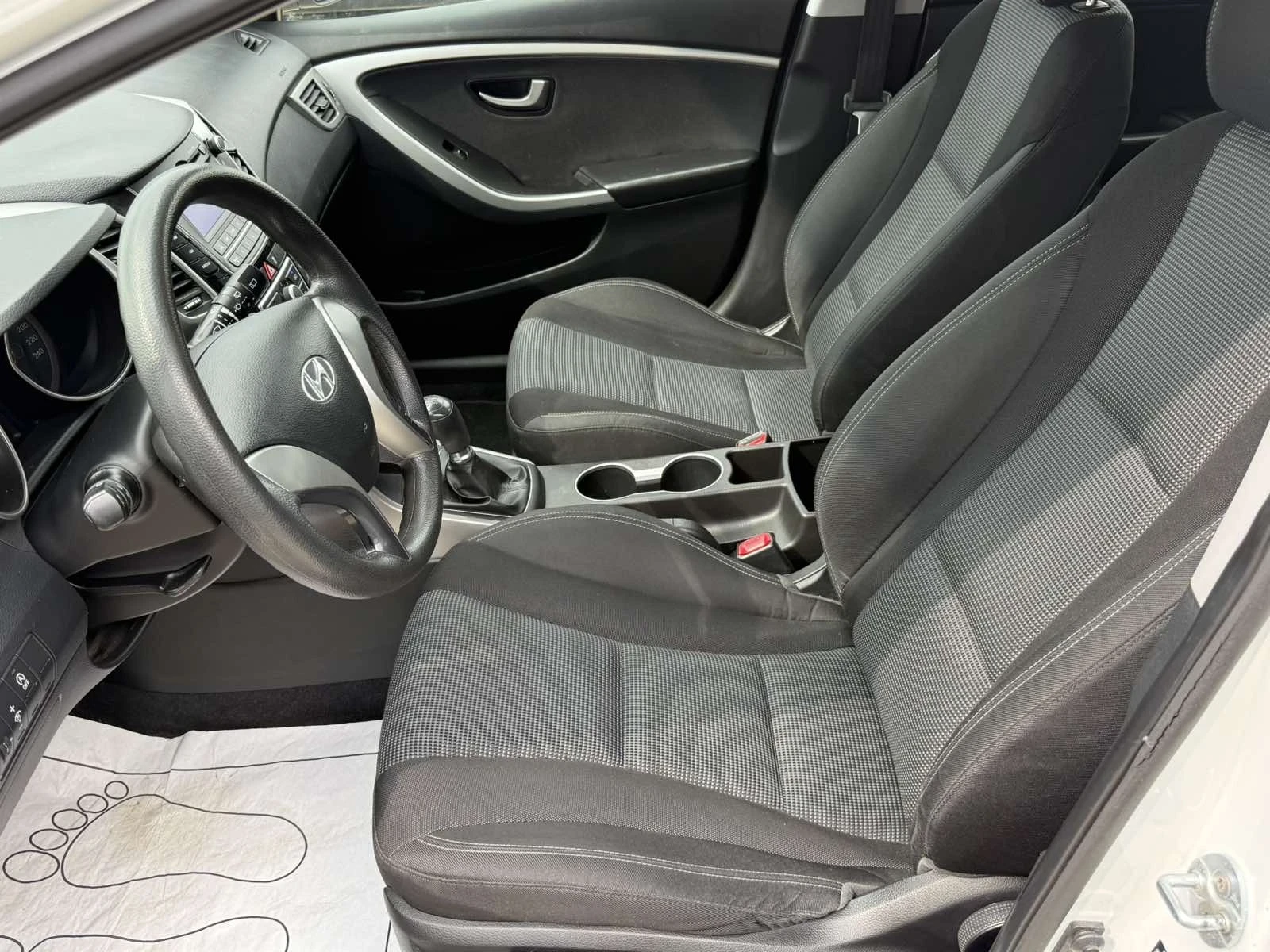 Hyundai I30, снимка 7 - Автомобили и джипове - 53885314