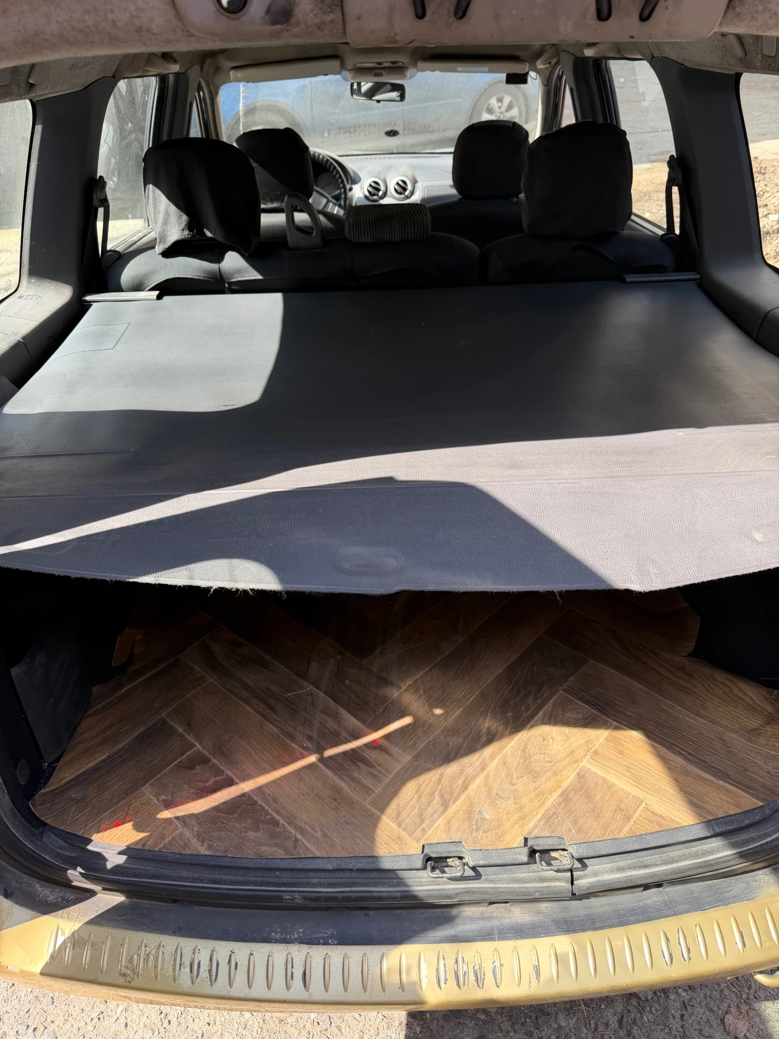 Dacia Logan, снимка 14 - Автомобили и джипове - 53965406