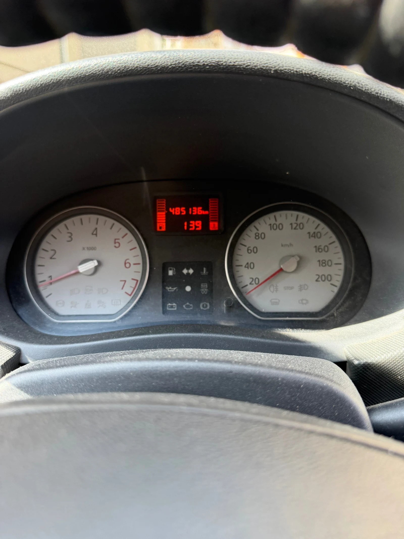 Dacia Logan, снимка 17 - Автомобили и джипове - 53965406