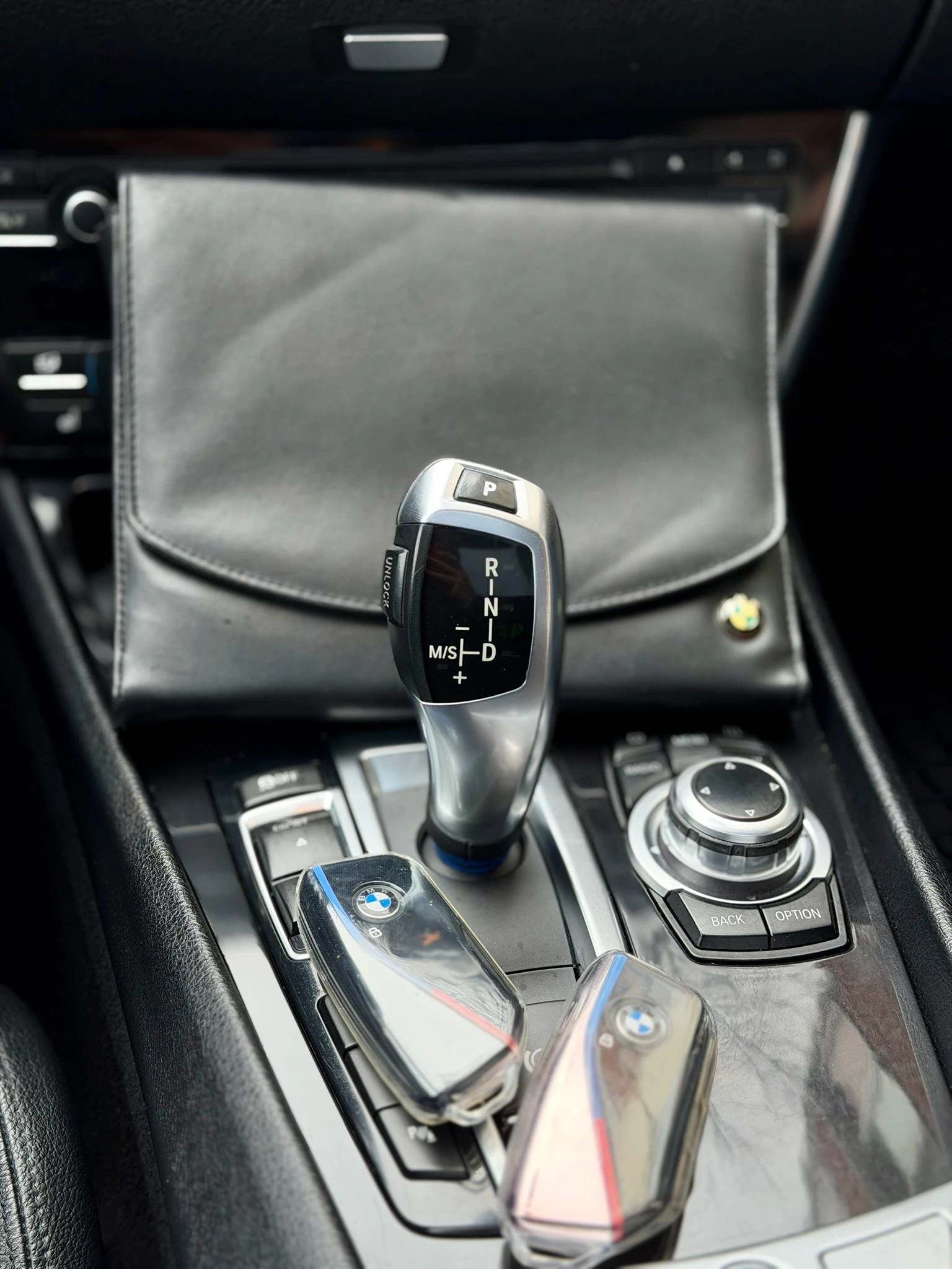 BMW 5 Gran Turismo 530XD, снимка 17 - Автомобили и джипове - 54009082