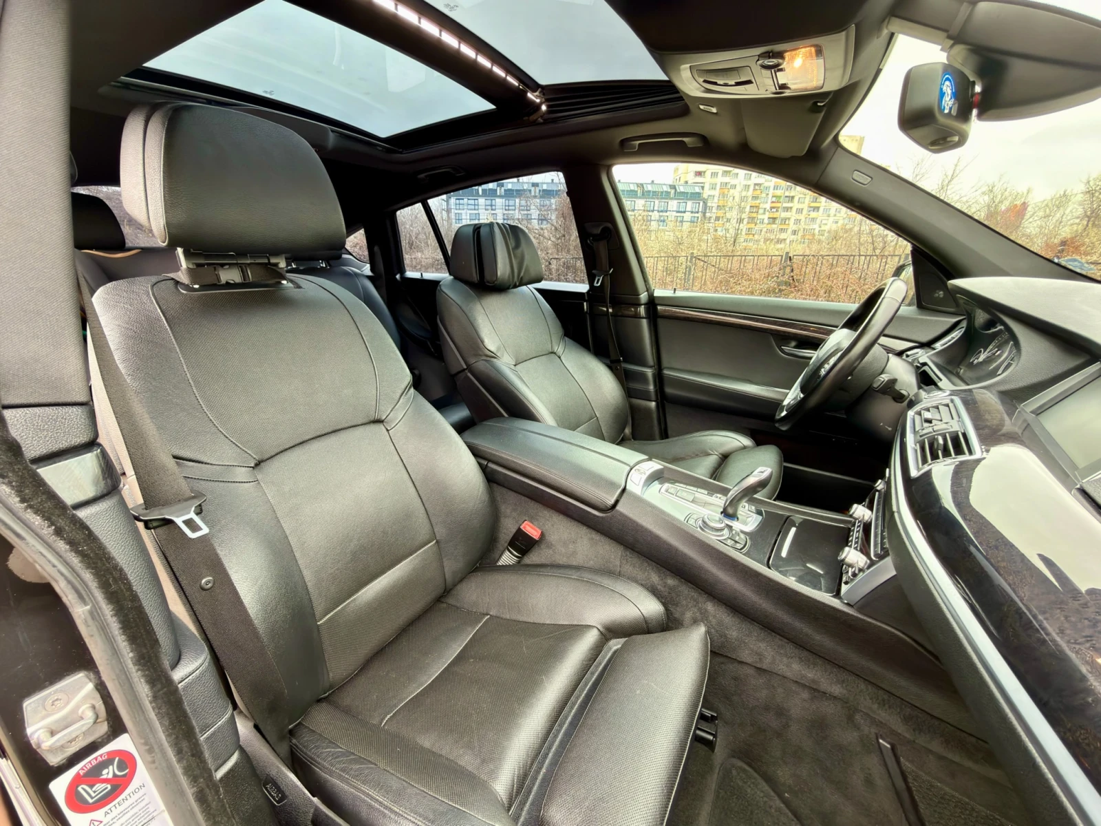 BMW 5 Gran Turismo 530XD, снимка 12 - Автомобили и джипове - 54009082