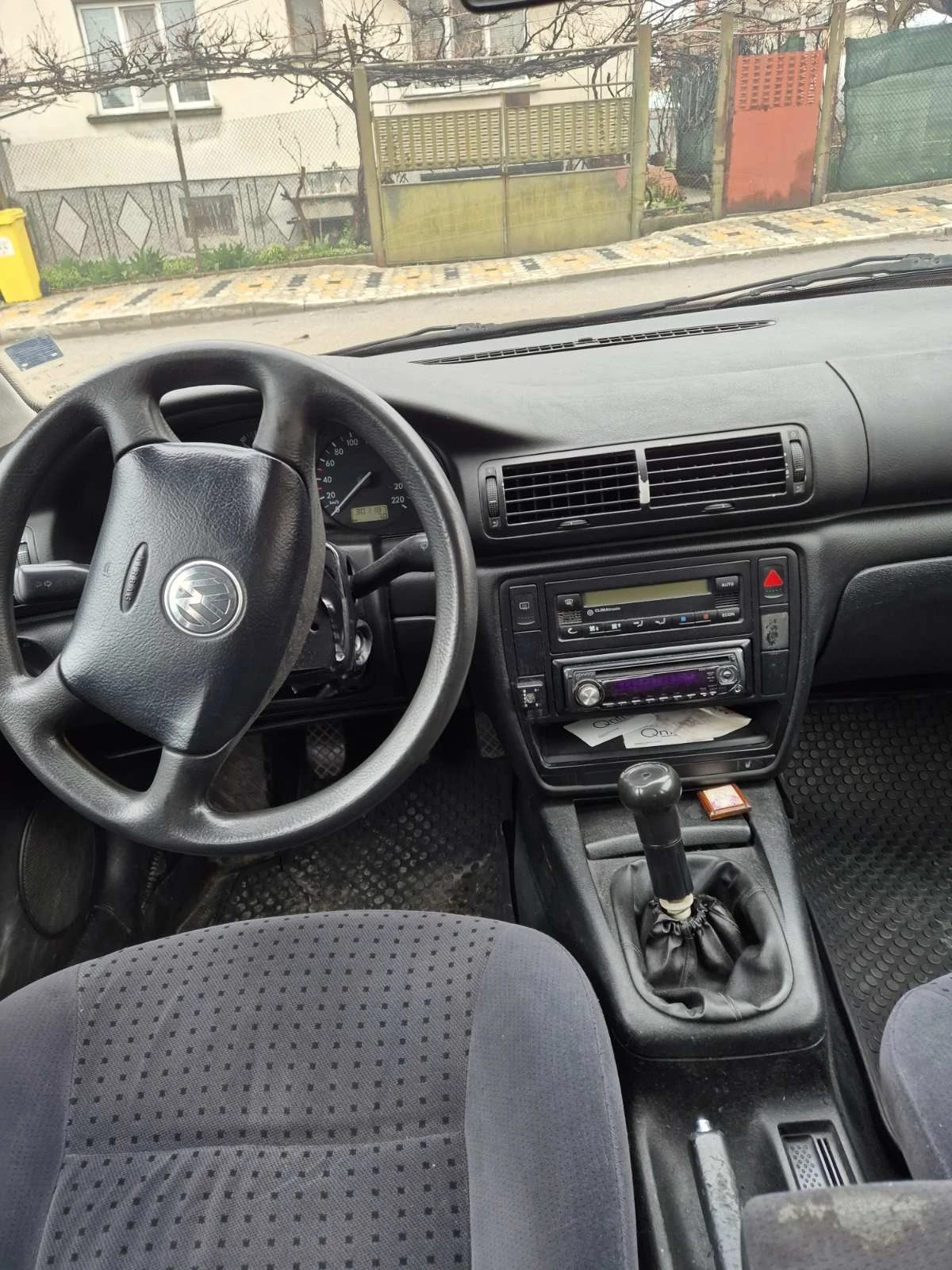 VW Passat, снимка 4 - Автомобили и джипове - 54039973